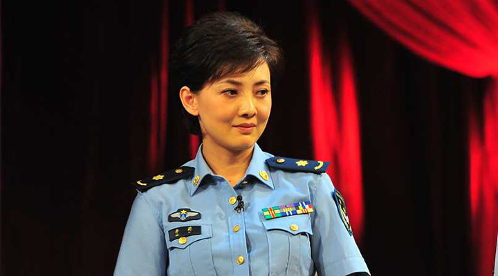 牛莉的三次改行可稱上“文武雙全” 3030說 小品 春晚 足療 郭冬臨 馮鞏 黃宏 牛莉 3030說  第4張